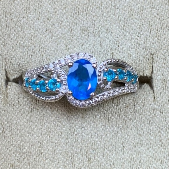 🦋Malgache Neon Apatite Ring🦋 - Picture 1 of 13